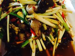 -兔行天下-鸿鹤鲜锅兔(中海国际店)