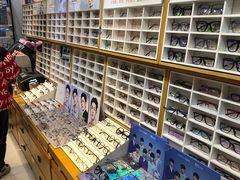 -沫芮眼镜·蔡司官方授权店(人民广场店)