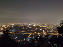 -鬼笑石后山停车场