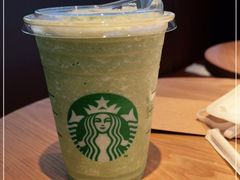 -星巴克(上海虹桥新天地二店)