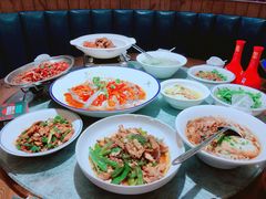 -老长沙湘菜馆(凤凰路店)