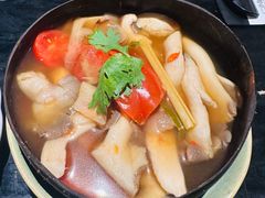 泰式青柠酸辣汤浸鱿鱼-Thai Alley泰爱里(二沙岛店)