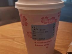 燕麦拿铁-瑞幸咖啡(长城万富汇店)