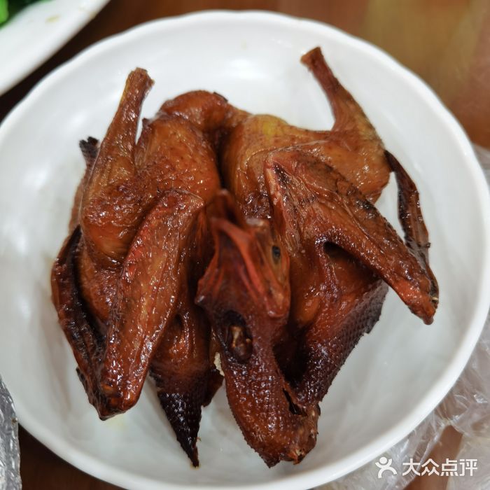 煲煲掂风味煲仔饭餐厅(西区店)招牌妙龄鸽图片