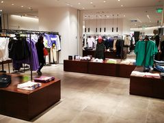 -URBAN REVIVO(高德置地广场·春广场店)