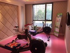 NewFit健身工作室-思迈威健身(积玉桥万达店)