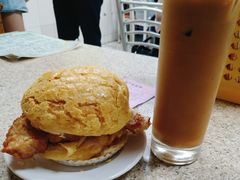 猪扒蛋菠萝包-沙溪兄茶餐厅