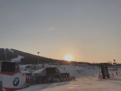 -中旅松花湖滑雪场