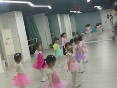 -雅米拉艺术中心(少儿舞蹈培训)