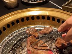 -山川小町·极番烧肉(新地假日广场店)
