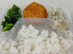 -上海华裕比亚迪4S店