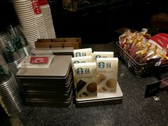 -星巴克臻选(南京金茂览秀城店)