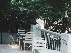 -ADO KAFE(大学城店)