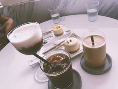 -UNI UNI(环亚凯瑟琳店)