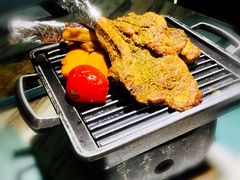 法式嫩烤小羊排-蜜桃花开·中西融合菜E&W(南长街店)