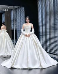 -Renee芮亦婚纱
