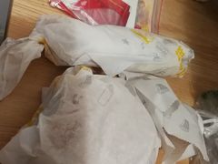 香辣鸡腿堡-华莱士 炸鸡汉堡(卜蜂店)