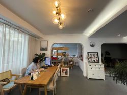 -巴黎婚纱摄影工作室