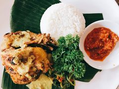 -Mai Mai Restaurant