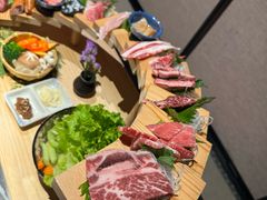 -山川小町·极番烧肉(新地假日广场店)