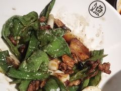 -江渔儿酸菜鱼(万科东荟城店)