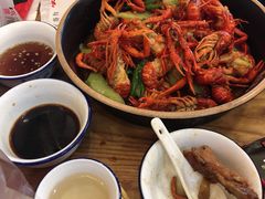 -鲁小三·大骨自助(金山总店)