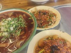 -拈签一笑黄牛肉辣卤串串