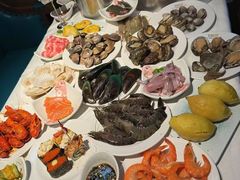 -领鲜活海鲜榴莲自助火锅(东门店)