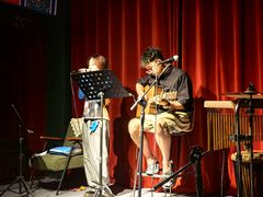 -三两三民谣咖啡清吧