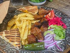 -梅夫娜土耳其餐厅.清真HALAL