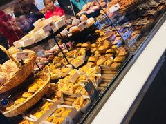 -巴黎贝甜(大宁国际商业广场店)