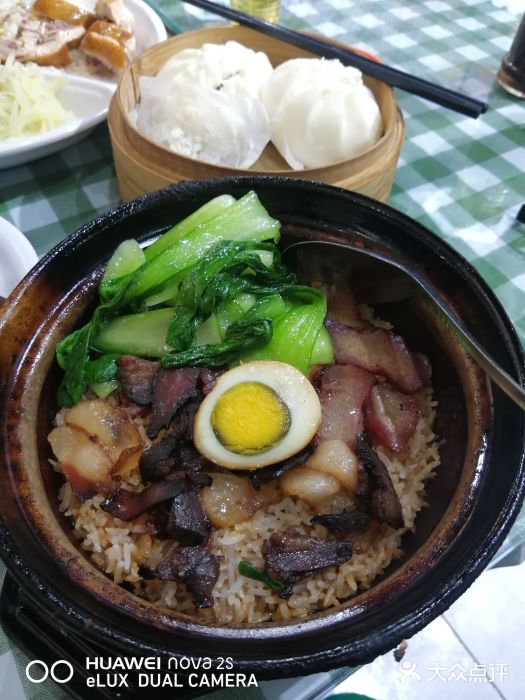 广式烧腊(崇文门店)叉烧腊肉煲仔饭图片