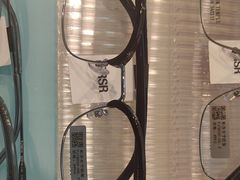 -天空之镜眼镜店蔡司依视路授权店(天通苑店)