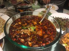 -吴记酱骨炖菜馆(康安路店)