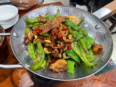 -湖南人家湘菜馆(镇江路店)