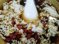 红糖醪糟小汤圆-刘氏方酥锅盔(古城总店)