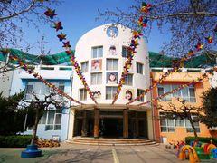 -红黄蓝幼儿园(颐东苑店)