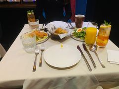 -YUE·6·西式融合餐厅(外滩六号店)