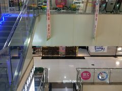 -鸿通城购物中心