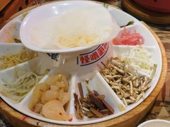 -怪噜范·老贵阳街头名小吃(鸿通城店)