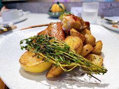 -LESCEDARS Brasserie Bistro香柏树