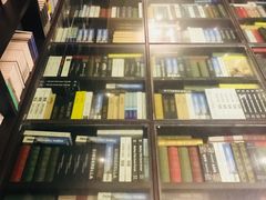 -钟书阁(松江泰晤士小镇店)