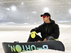 -乔波室内滑雪场