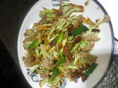 -靠山屯东北农家菜(八龙桥雅苑店)