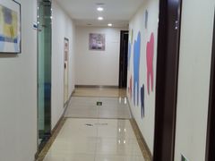 -瑞尔齿科(东方广场诊所)