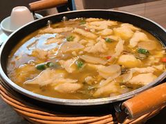 -有红鸡毛店·川菜(建设路店)