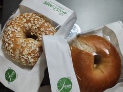 生椰拿铁贝果-黑草莓(重庆路店)
