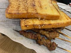 炼乳面包-宝记烧烤·碳锅羊肉·羊蝎子火锅·夜食社(文体路创始店)