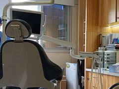 -上海仁爱医院口腔科 · 种植