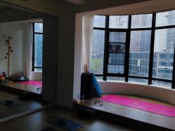 -无界瑜伽普拉提